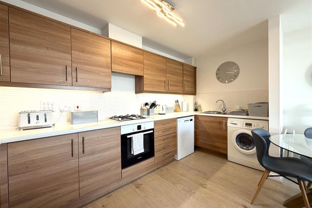 Flat 17 Sandpiper House, 15 Stone Close, Poole photo 4