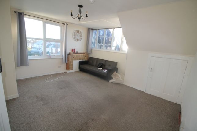 Flat 10, Holland House, Clacton on Sea photo 3