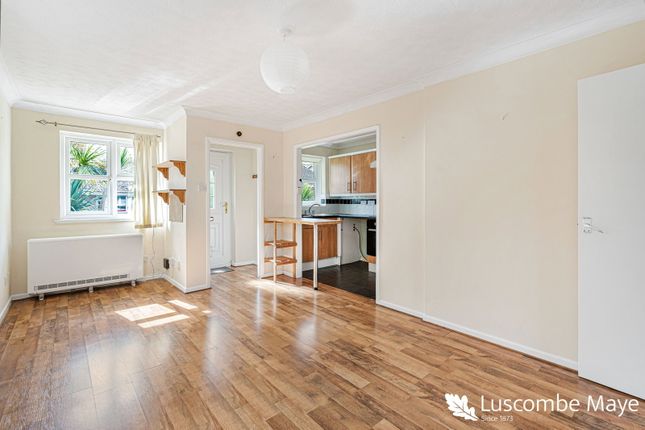 2, Beech Close, Totnes photo 4