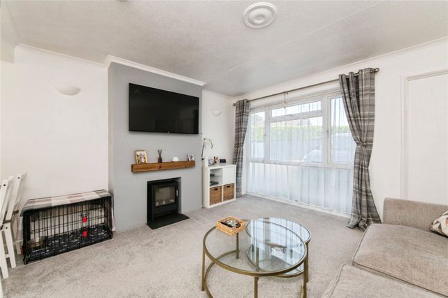 26, Vinnicombes Road, Exeter photo 2