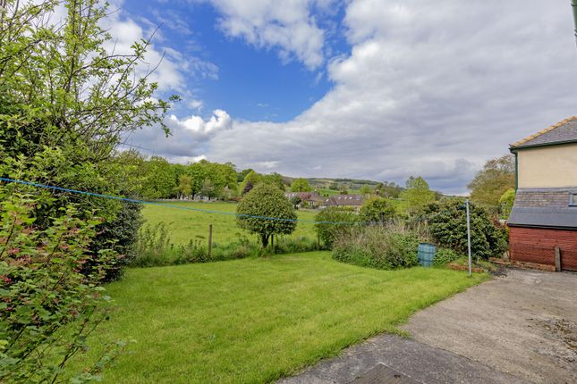 Daleway, Butts Road, Great Longstone photo 4