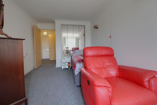 Flat for sale in Castlemeads Court, Westgate Street, Gloucester