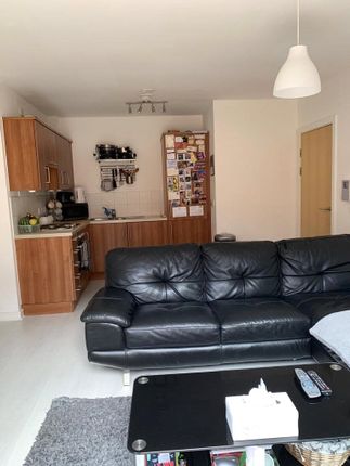 Flat for sale in Longitude Apartments, 7 Addiscombe Grove, Croydon