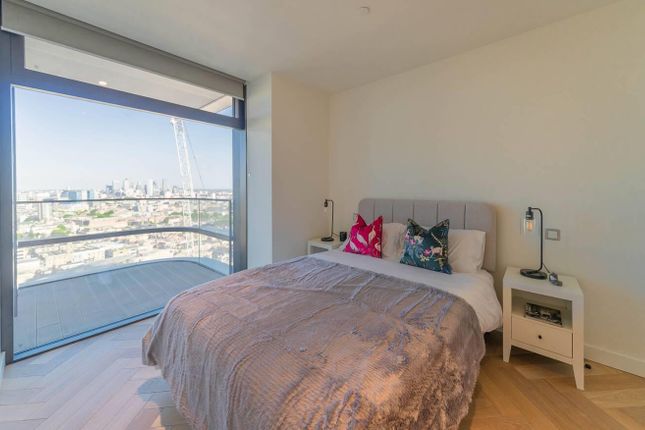 Flat for sale in Principal Tower, Worship Street, London