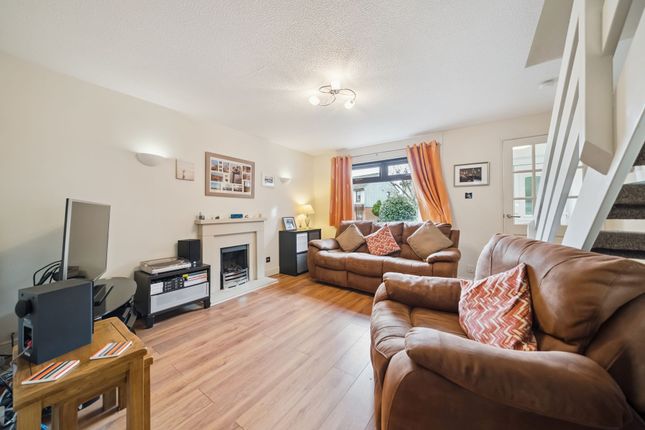 18 Harris Close, Glasgow photo 2