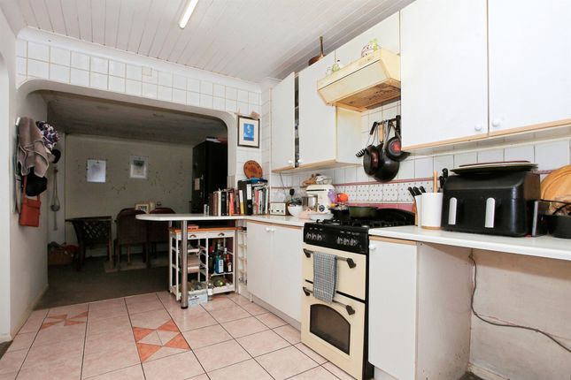 2, Brewster Cottages, High Street, Peterborough photo 2
