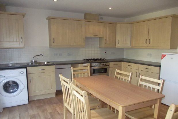 4 bed property to rent in Richmond Court, Exeter EX4