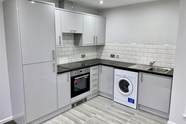 42, Forest Drive, Birmingham photo 5