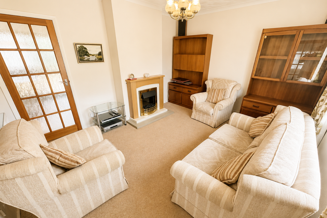 37, Queensway, Ely photo 2