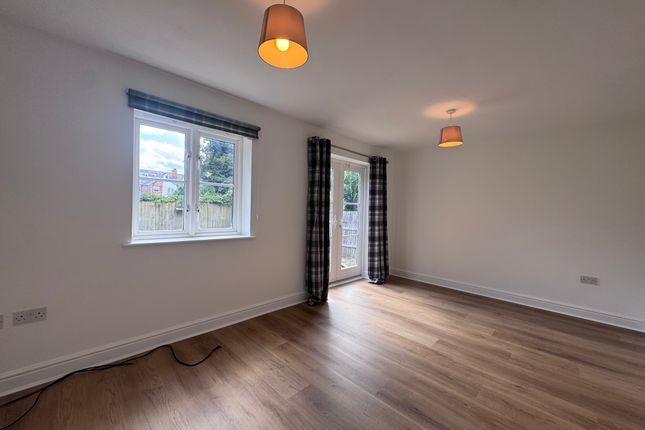 12, Beaver Place, Worksop photo 5