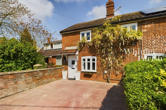 Thumbnail Cottage for sale in Bungay Road, Hempnall, Norwich