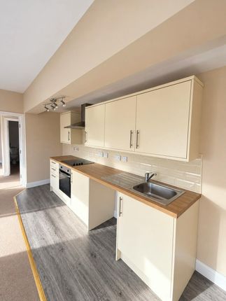 Flat 5, 80 Edgefield Road, Stoke-on-Trent photo 4