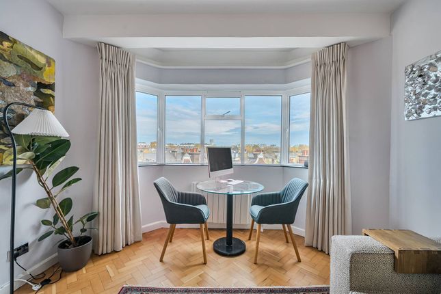 1-bed flat on West Kensington, Barons Court, £450,000