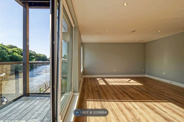 Thumbnail Flat to rent in Riverside Mill House, Isleworth