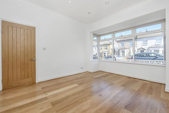 72 Killearn Road, London photo 4