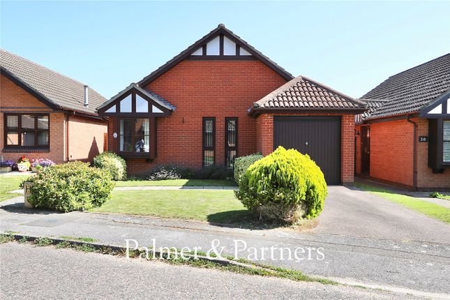 3-bed bungalow on 18, Wincanton Close, Suffolk, £325,000