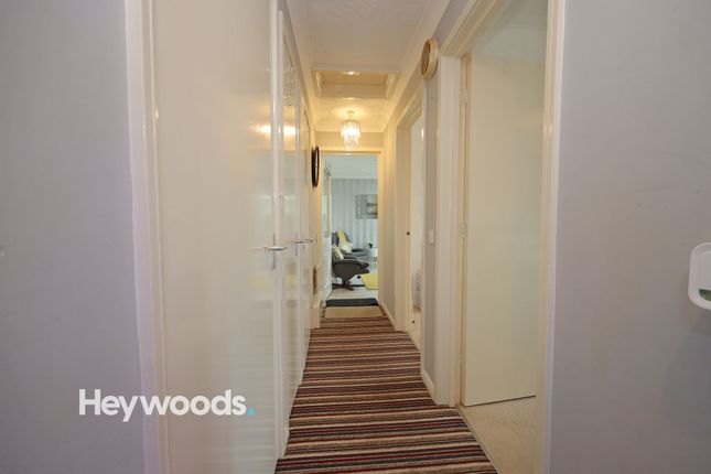 Flat 3, Riversmead Waveney Grove, Newcastle photo 3