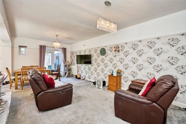 50, Station Road, Ryde photo 4