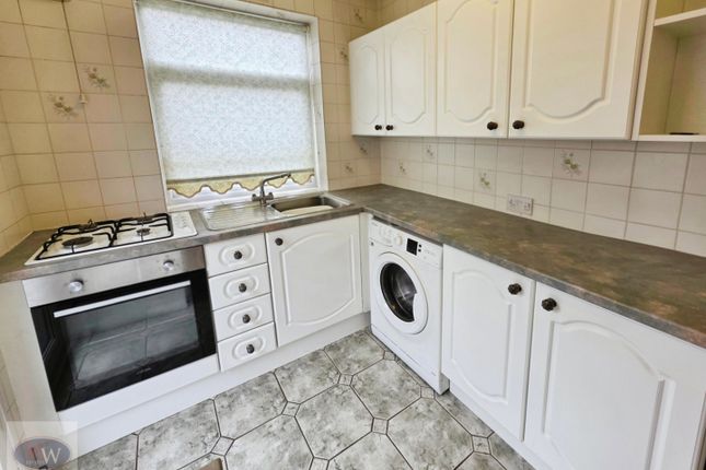 Netherhall Road, Baildon photo 4