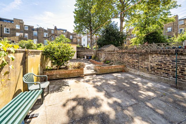 40 Lowman Road, London photo 2