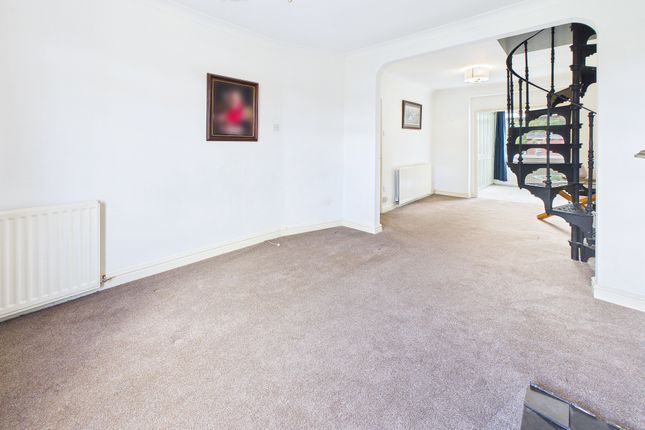 9, Grasscroft Road, Wigan photo 4