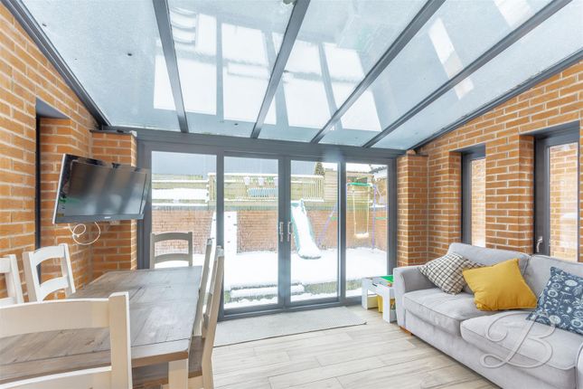 34, Swifts View, Nottingham photo 5