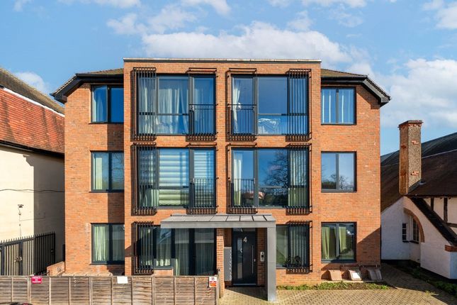 Flat 7, 4, Rose Hill, Sutton photo 2