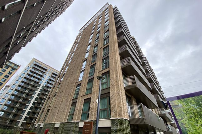 3-bed flat on Western Gateway, London, £689,000