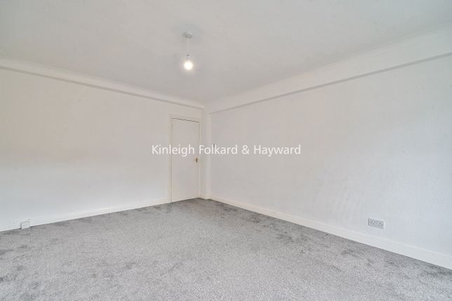 58, Corner Fielde, Brixton Hill photo 4