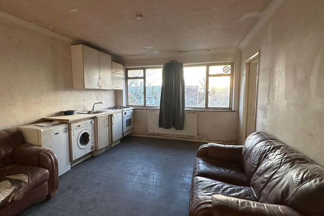 354B, Kingston Road, Epsom photo 4