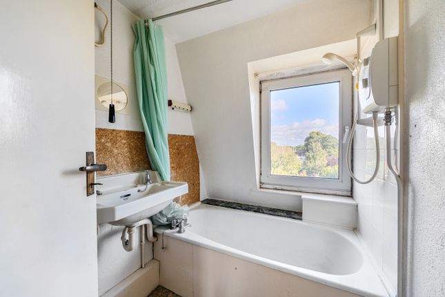 Flat 5, 35, Blackheath Park, London photo 4