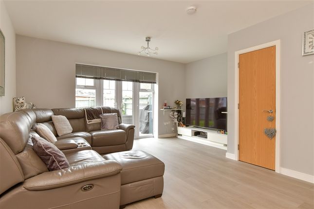 3-bed house on 8, Berry Drive, £264,500