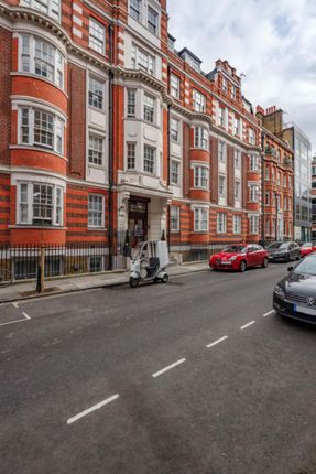 Office to let in Bolsover Street, London