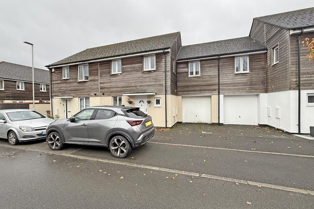 Samuel Bassett Avenue 50 - Front.Jpg