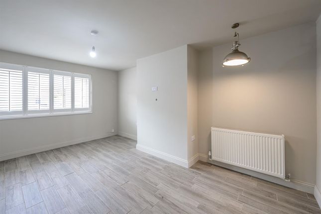 61, Dickinson Road, Wolverhampton photo 3