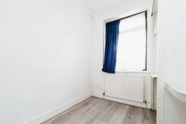 Terraced house for sale in Tennyson Way, Hornchurch