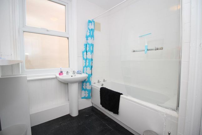3, Belle Grove West, Newcastle upon Tyne photo 5