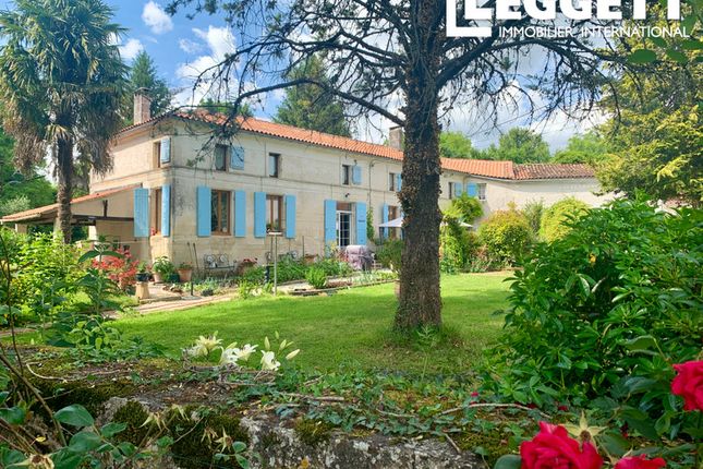 Thumbnail Villa for sale in Avy, Charente-Maritime, Nouvelle-Aquitaine
