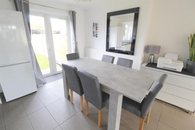 44, Church Road, Byfleet photo 4