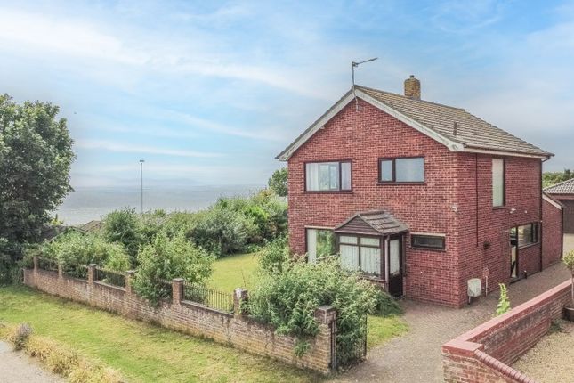50 Grand Avenue, Lowestoft photo 3