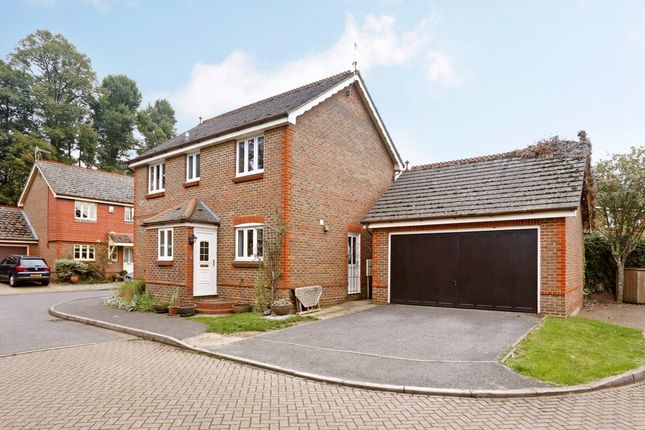 Thumbnail Detached house to rent in Gossmore Walk, Marlow