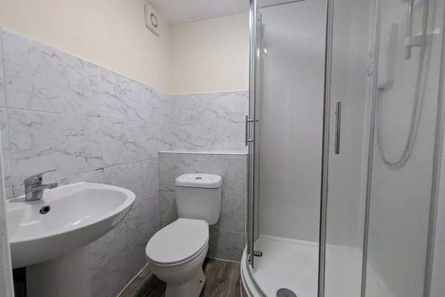 Flat 3, Asfordby Street, Leicester photo 5