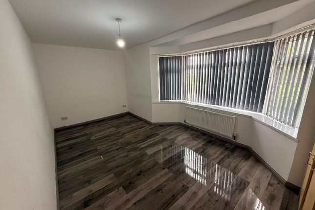 12, Peterborough photo 2