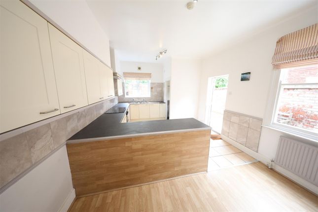 Semi-detached house for sale in Westbourne Avenue, Princes Avenue, Hull