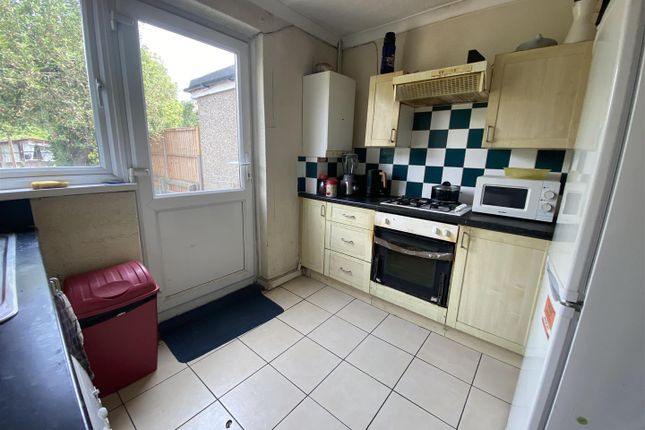 47, Verney Road, Dagenham photo 4