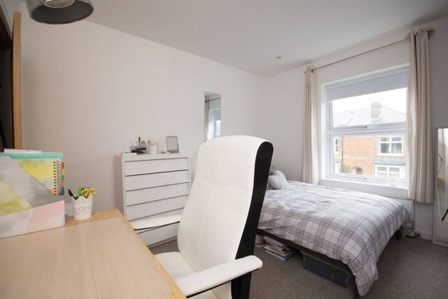 Semi-detached house to rent in Denzil Road, Guildford GU2, Guildford,