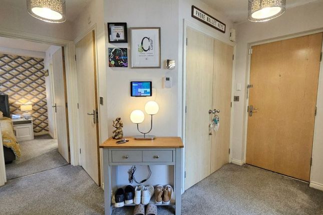 Flat 5, Apartment 5, Atherton photo 4