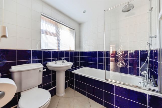 72, Hitchin Road, Arlesey photo 3