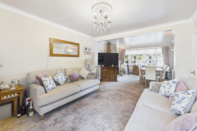 47, Hillcroft Crescent, Ruislip photo 2