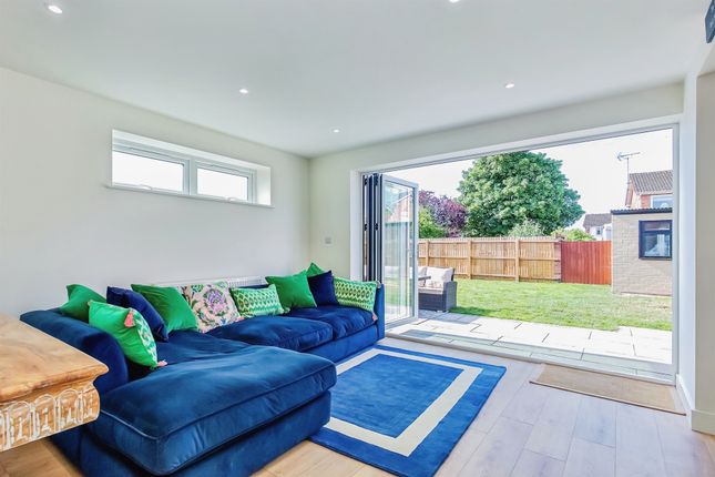 1, Gleneagles Close, Stamford photo 4